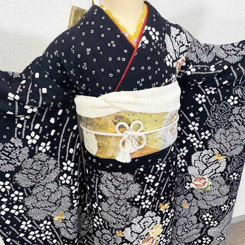 506z22☆中振袖 総絞り 小柄な方にも 刺繍☆美品 成人式 結婚式 十三参り