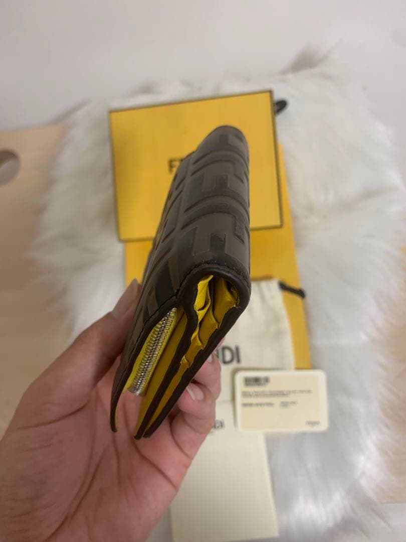 美品！FENDI 折財布