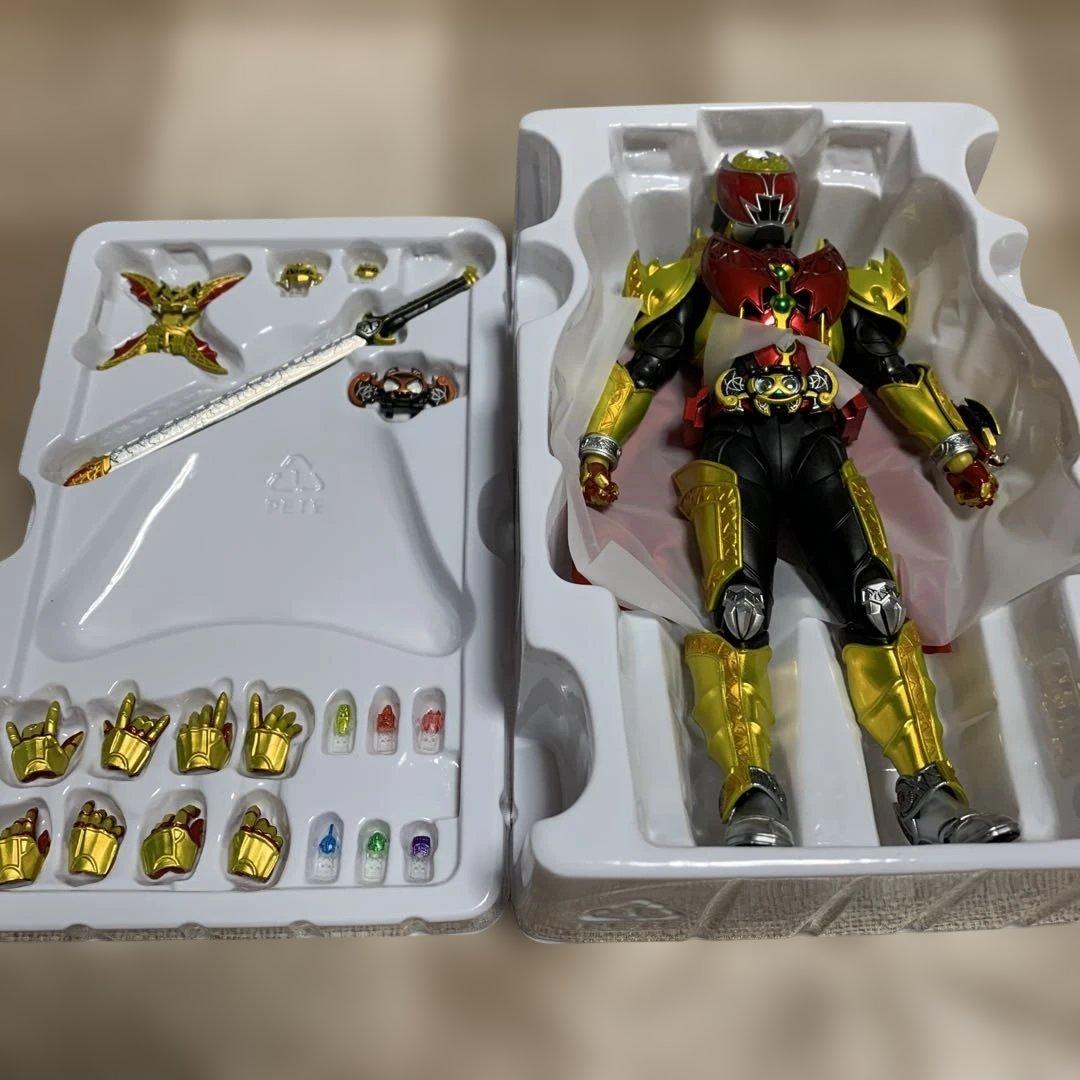 真骨彫仮面ライダーキバ　エンペラーフォーム