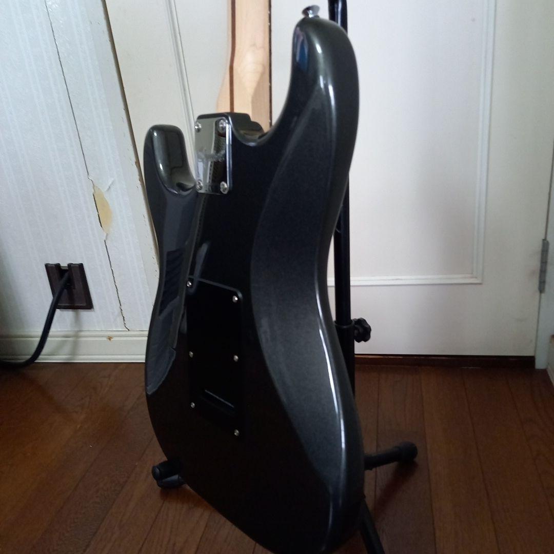 『希少・美品』SQUIER by FENDER STRATOCASTER