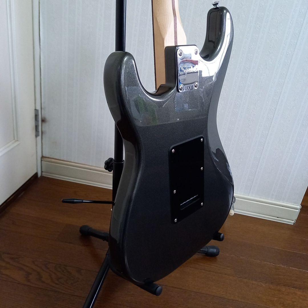 『希少・美品』SQUIER by FENDER STRATOCASTER