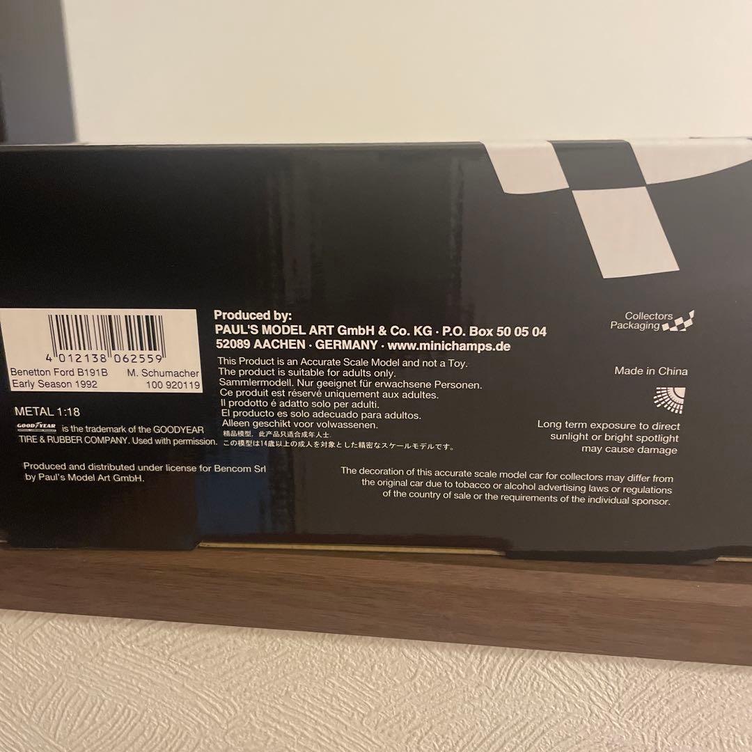 美品　未使用　1/18 ベネトンB191B 1992 M.ブランドルシューマッハ