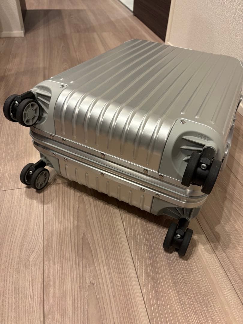 RIMOWA キャビンS シルバー