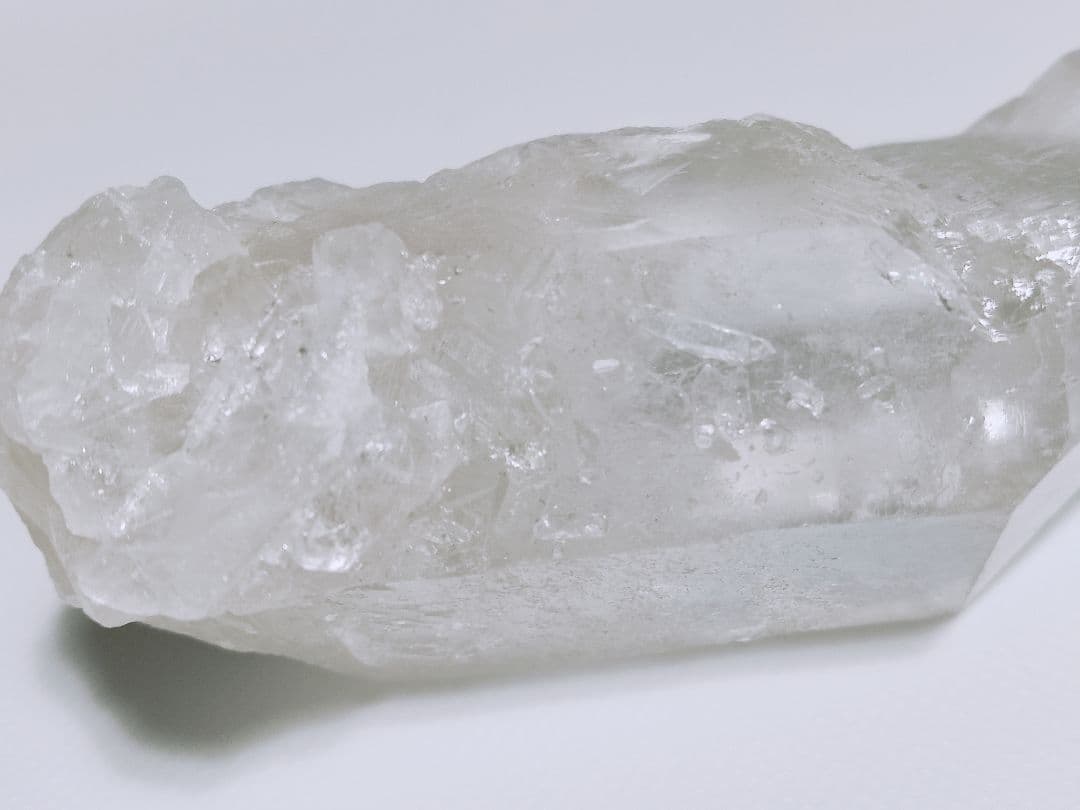 パワーストーン　天然石　水晶　一本剣　レインボー他　115g　No.140