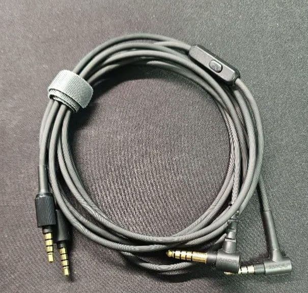 ヘッドホン SONY MDR-1AM2