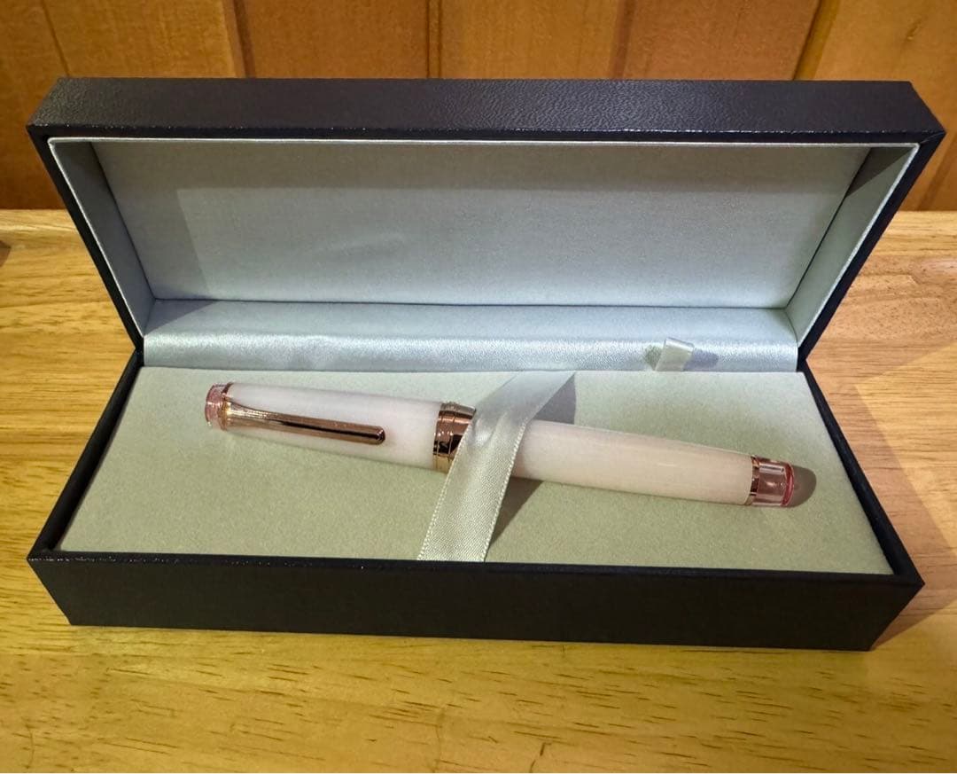 八文字屋 久保桜ブルームピンク 万年筆 細字F