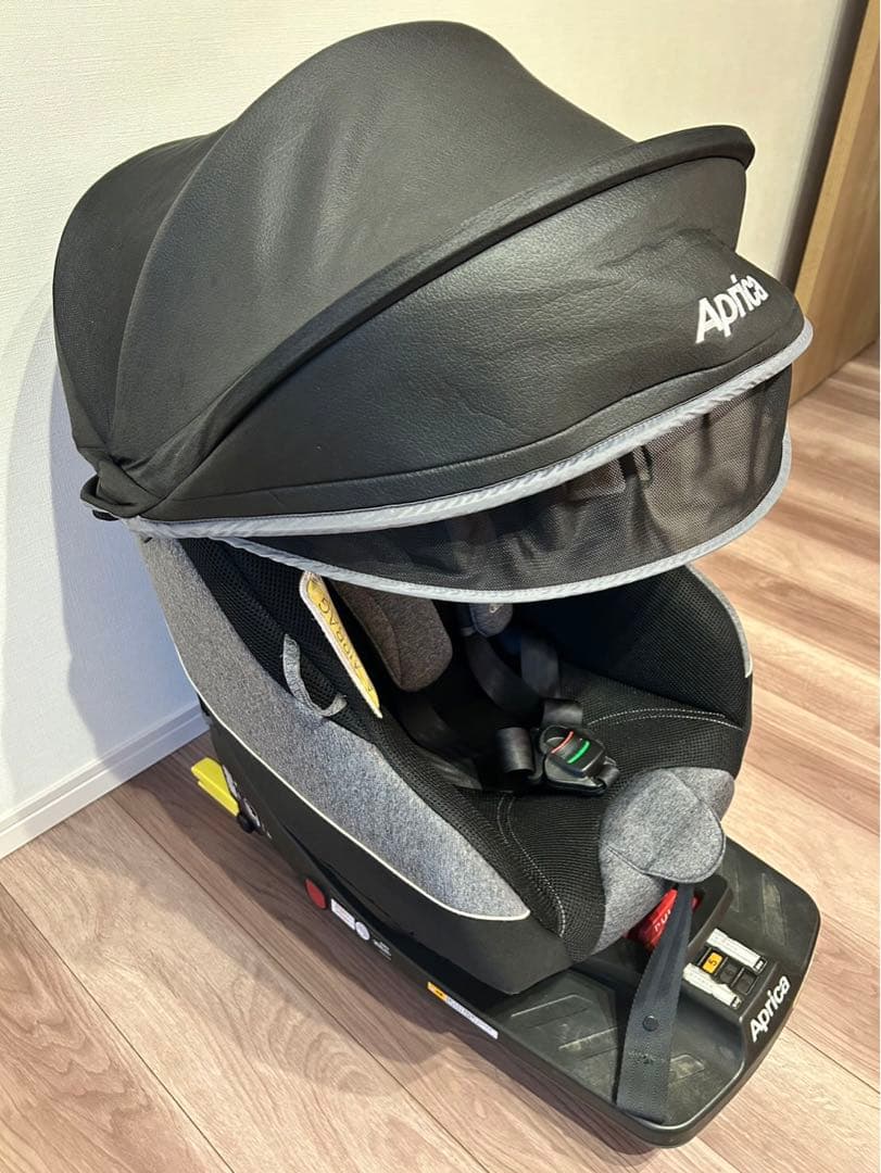 Aprica ISOFIX 回転式チャイルドシート グレー　クルリラ　プラス