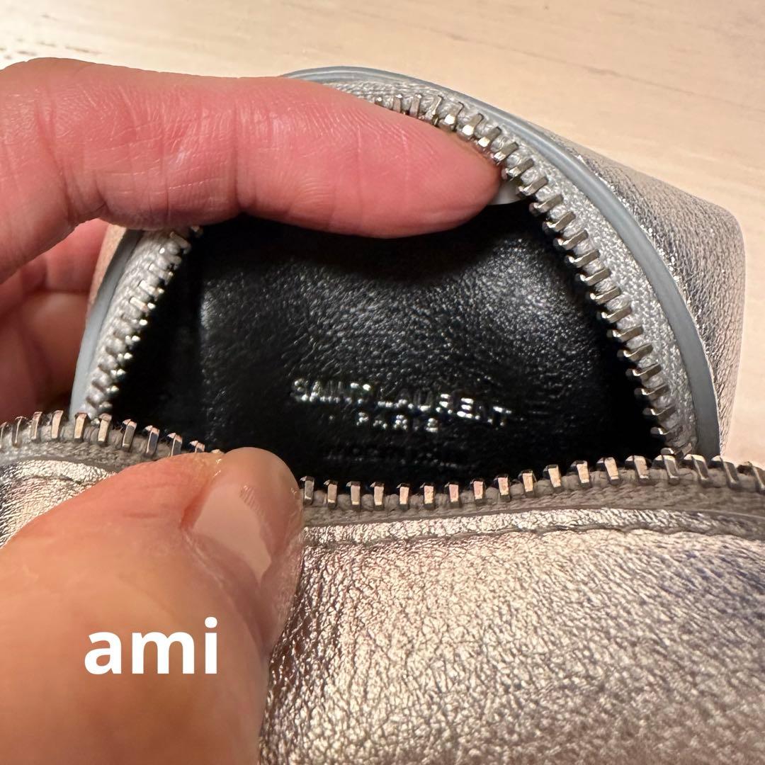 Saint Laurent シルバー ケース