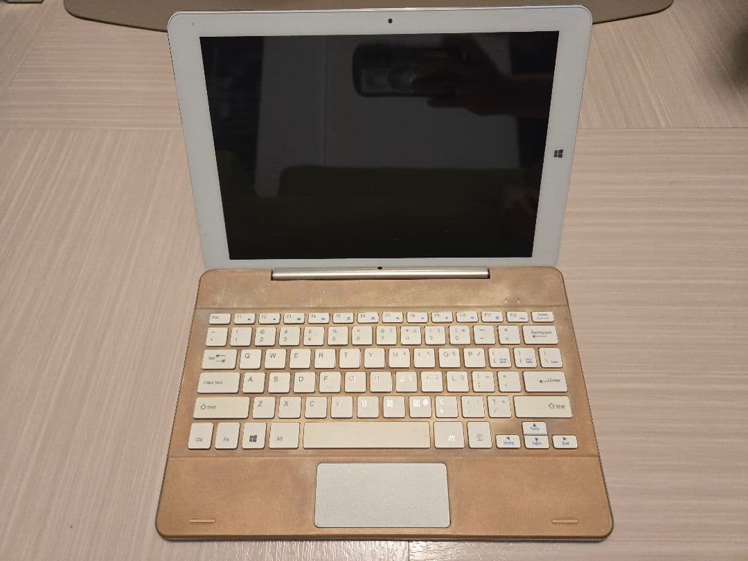 CHUWI Hi12 12インチ タブレットPC 専用キーボード付き