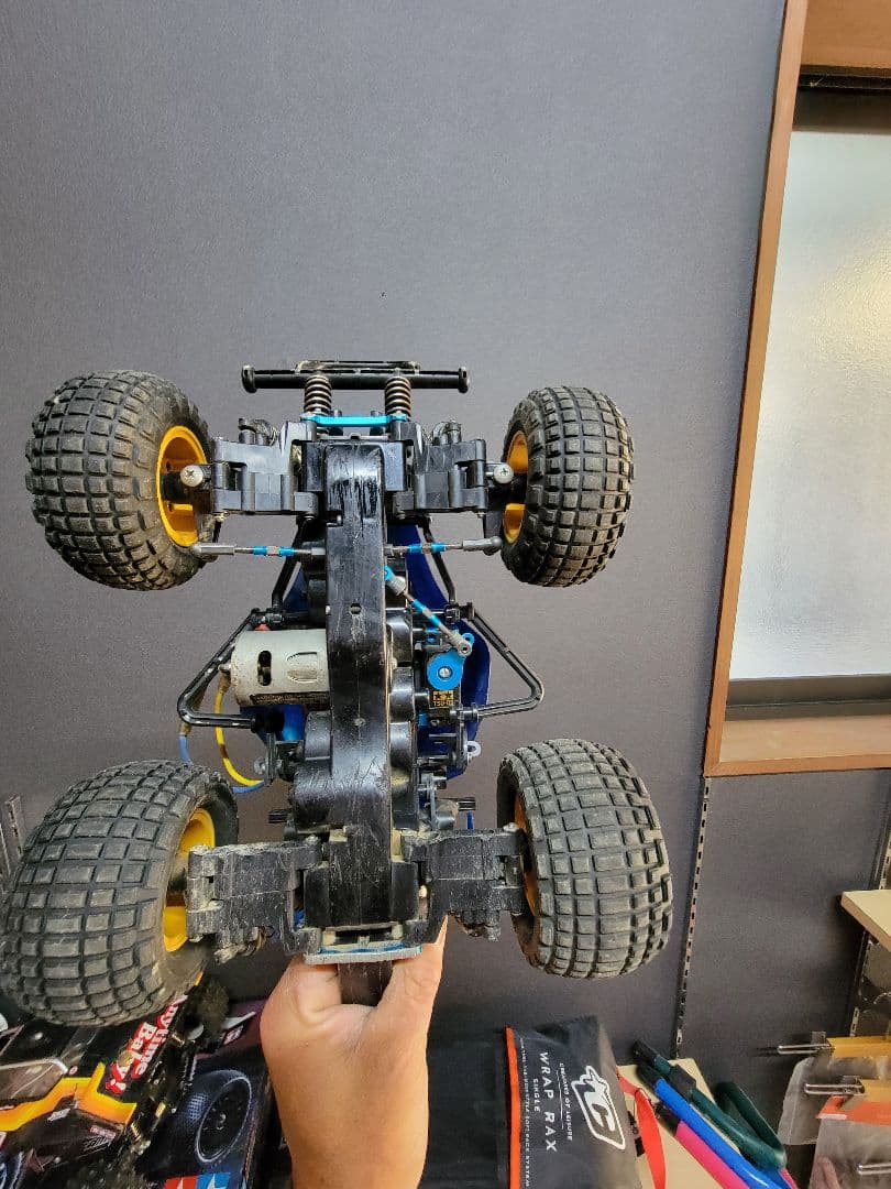 フィギュア付きオフロードRCカー