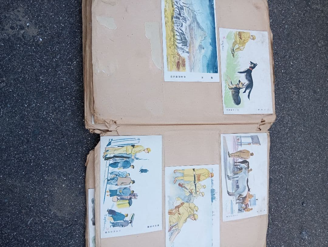 満州の古い絵葉書、１６６枚、スクラップに貼り付け、戦前、軍人、戦争
