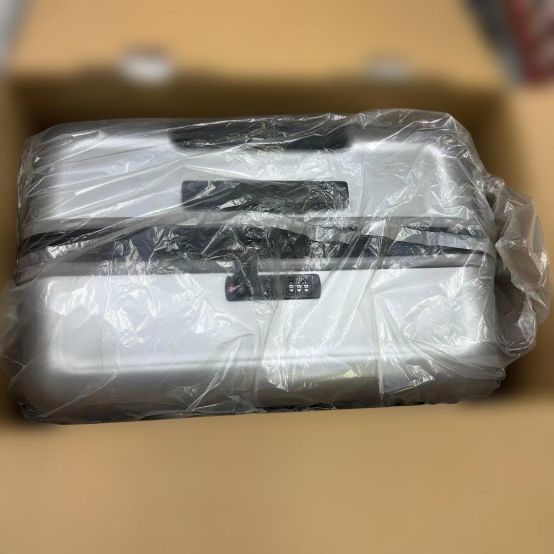 ★未使用　サムソナイト　エレメントスーツケース　27インチ　SAMSONITE