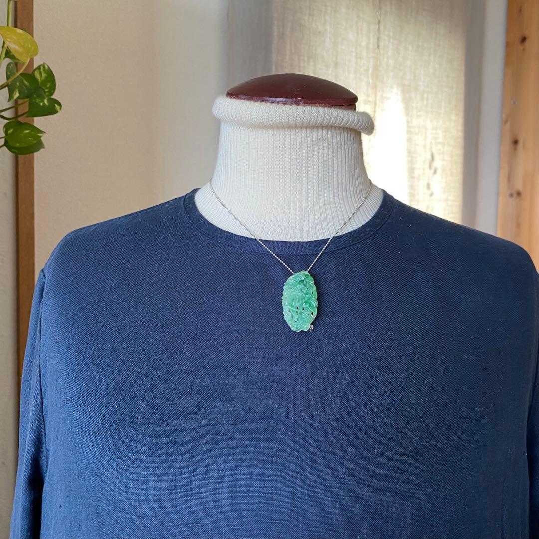 アンティーク翡翠ペンダント兼ブローチ　透かし柄の花鳥図透明感の良いロウカンタイプ