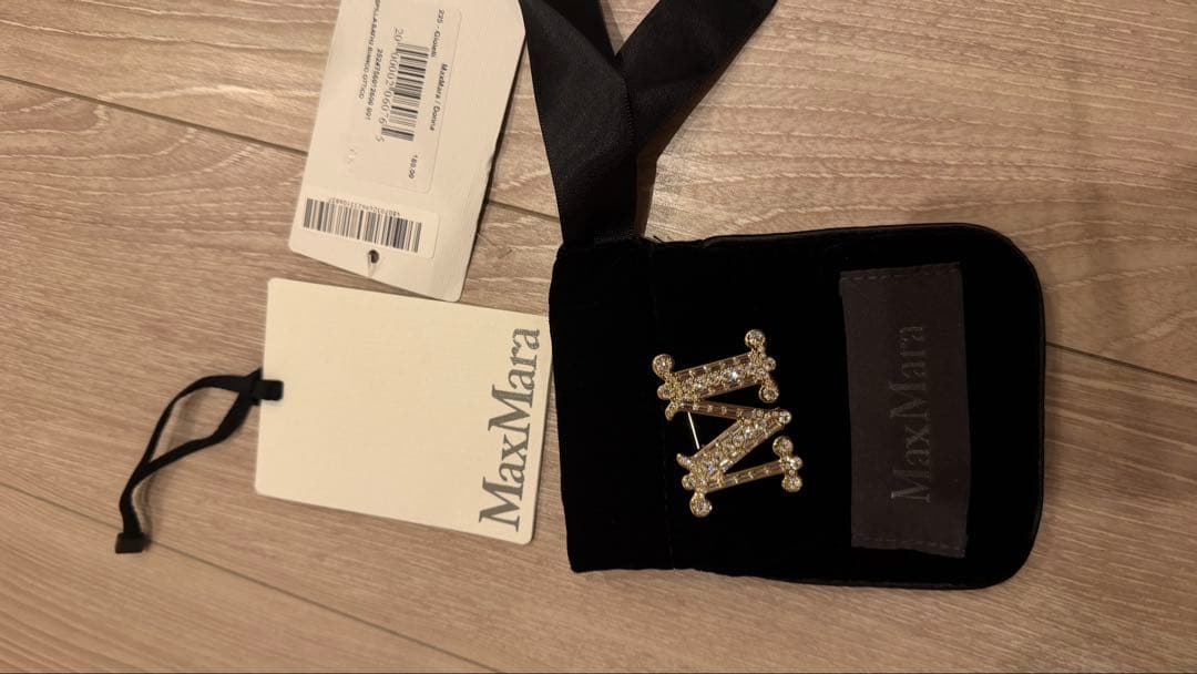 Max mara 定番 クリスタル x ゴールド　ブローチ