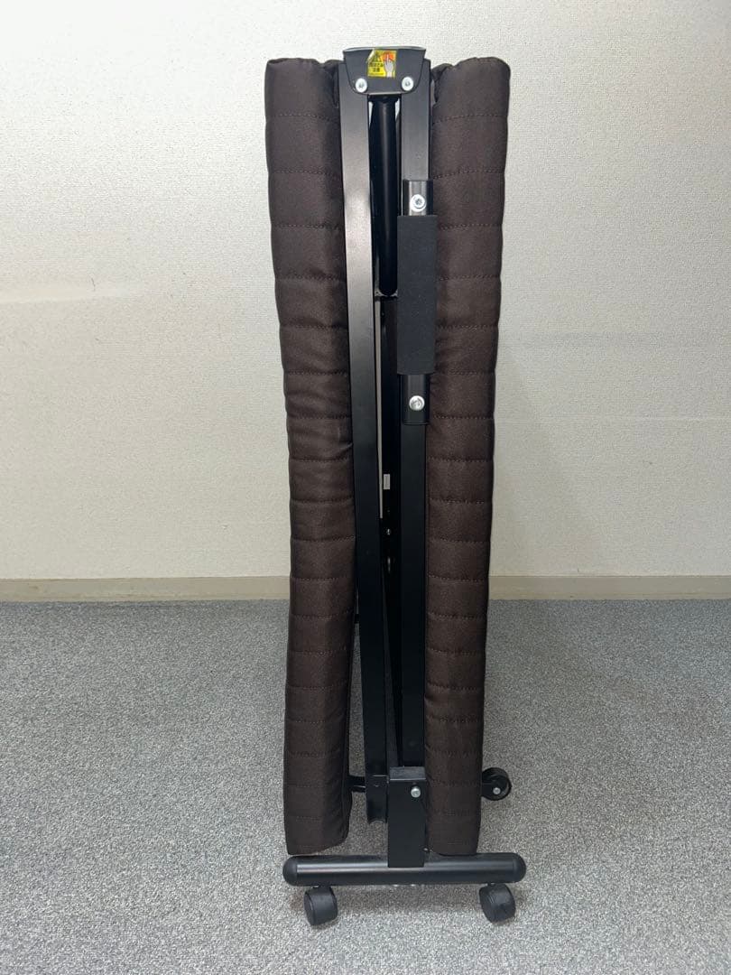 【送料込】アイリスオーヤマ　折りたたみベッド マットレス・キャスター付　シングル