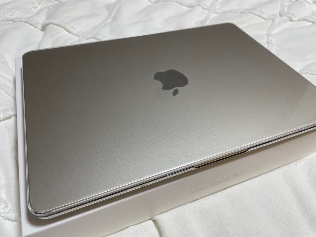 MacBook Air M2 スターライト 8GB/256GB 美品