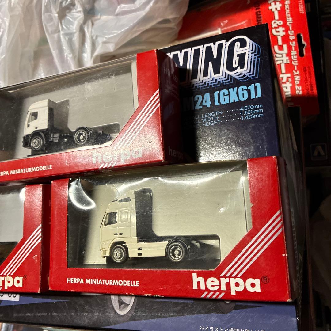 herpa トレーラーヘッド、３台セット