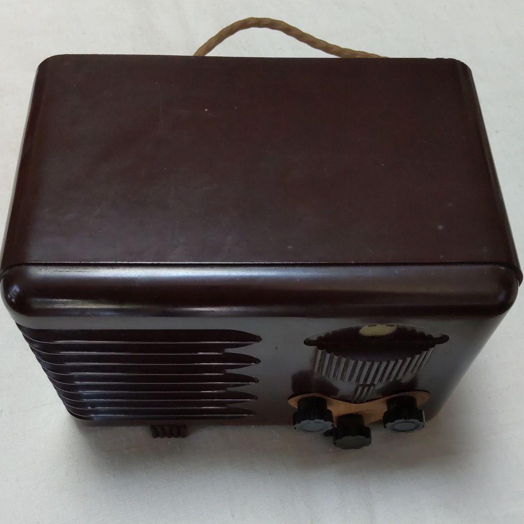 1940年代前半、イギリス、minipnone真空管ラジオ。