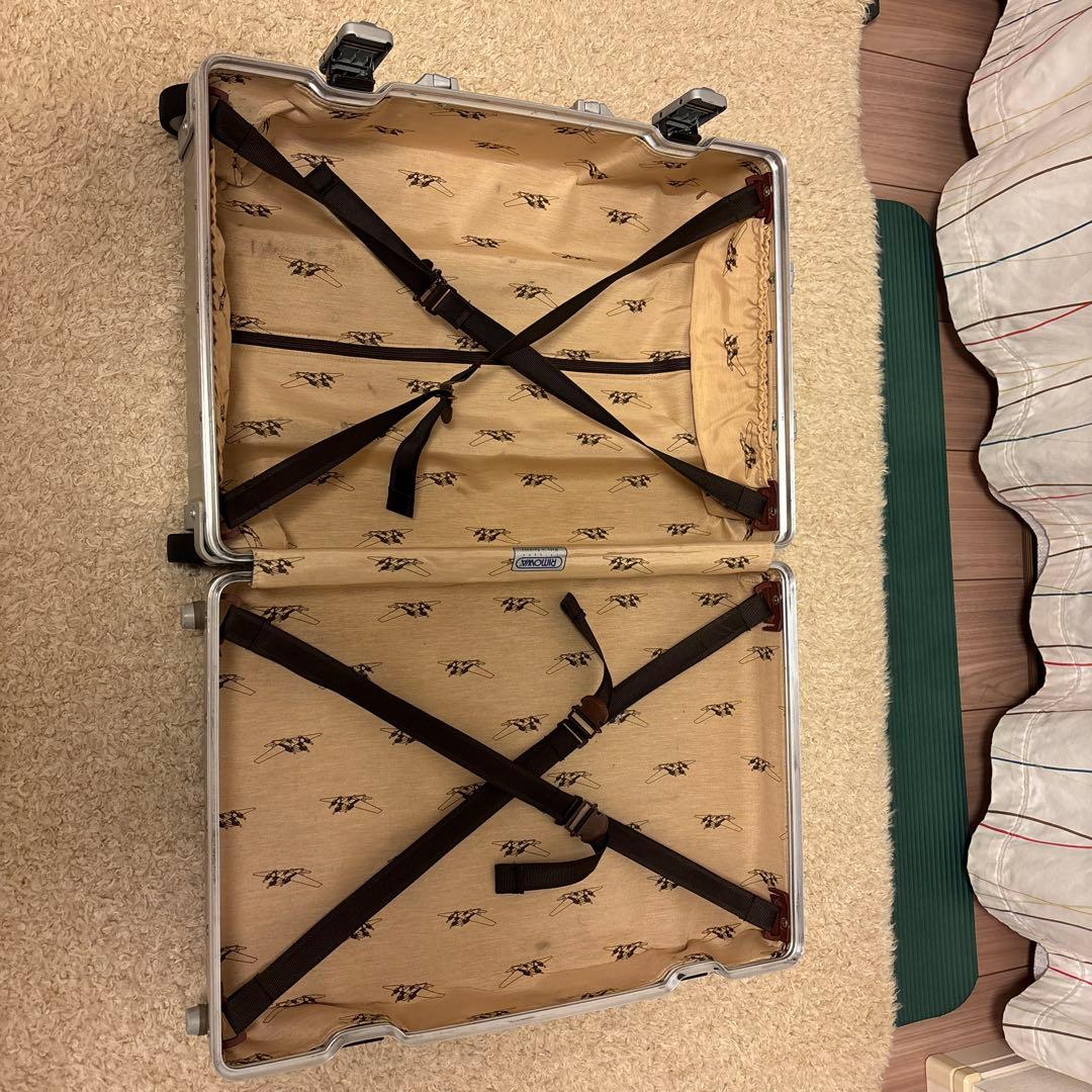 S*中様 RIMOWA シルバー キャリーケース