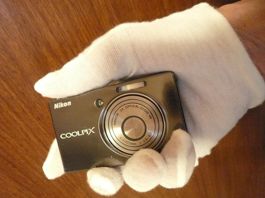 Nikon★COOLPIX S510⭐️極美品⭕️安心の実働品❤️ガンメタの輝き
