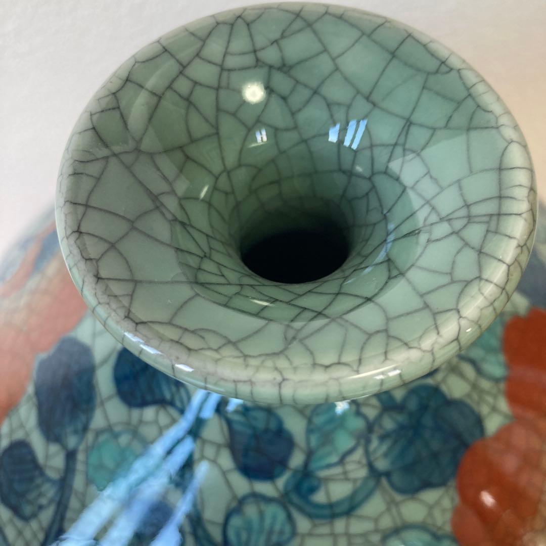 有田焼　青山窯　牡丹唐草花瓶