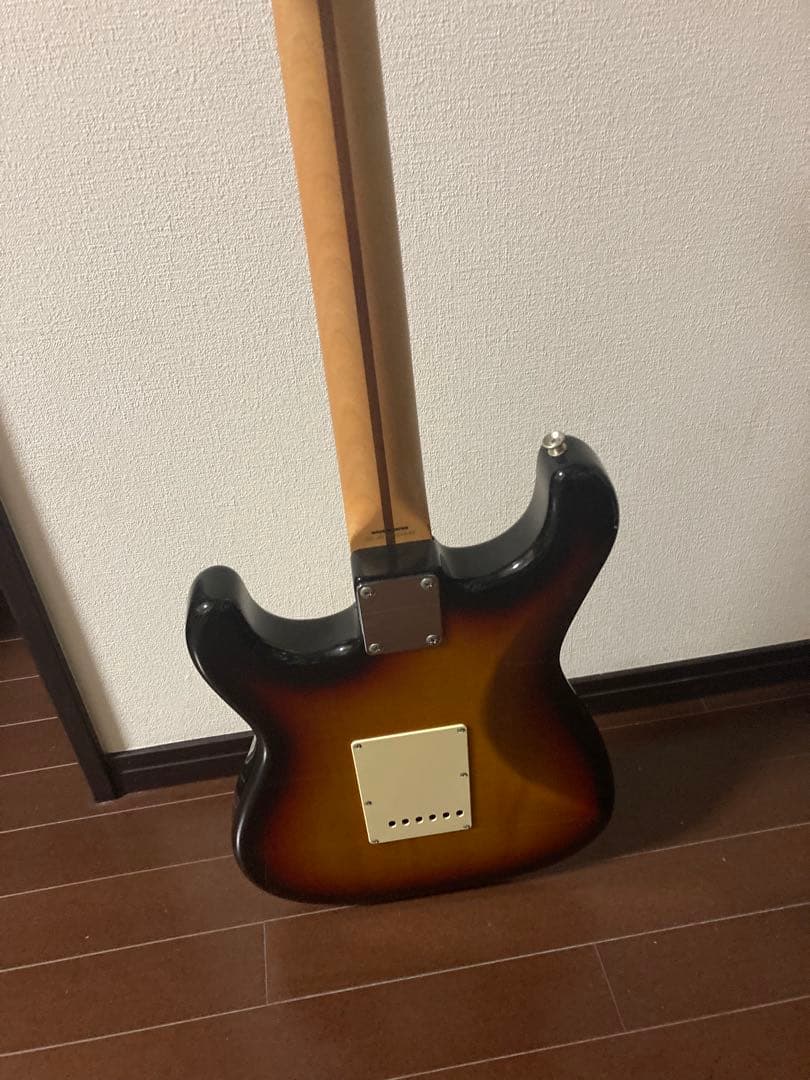 フェンダージャパン　Fender JAPAN ストラトキャスター　サンバースト