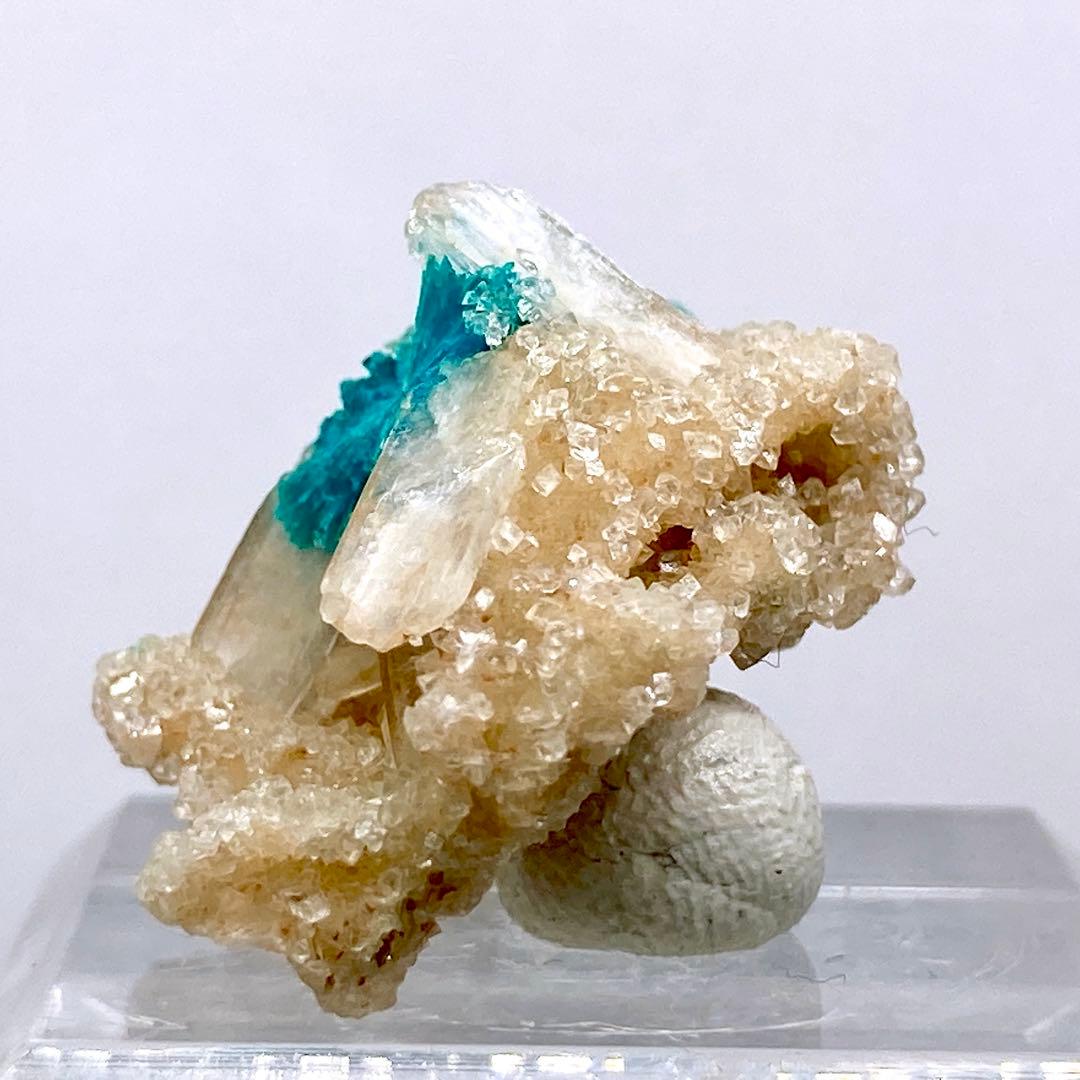 じ*ん様 カバンサイト　スティルバイト　原石　鉱物標本　天然石　489