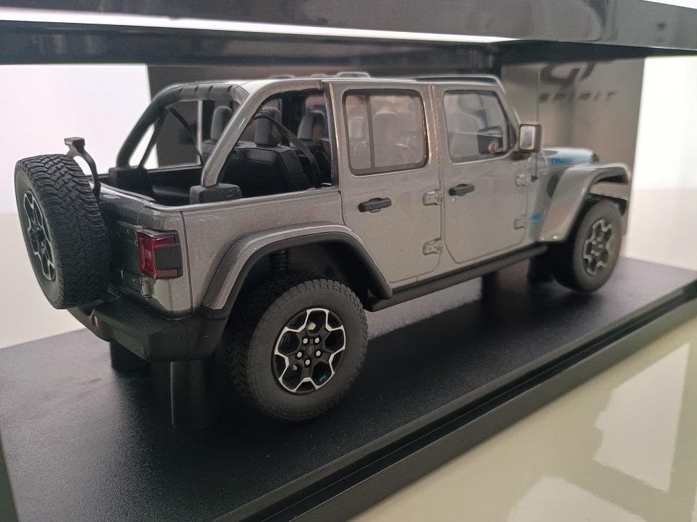 京商 GTスピリット ジープ ラングラー Jeep Wrangler 1/18