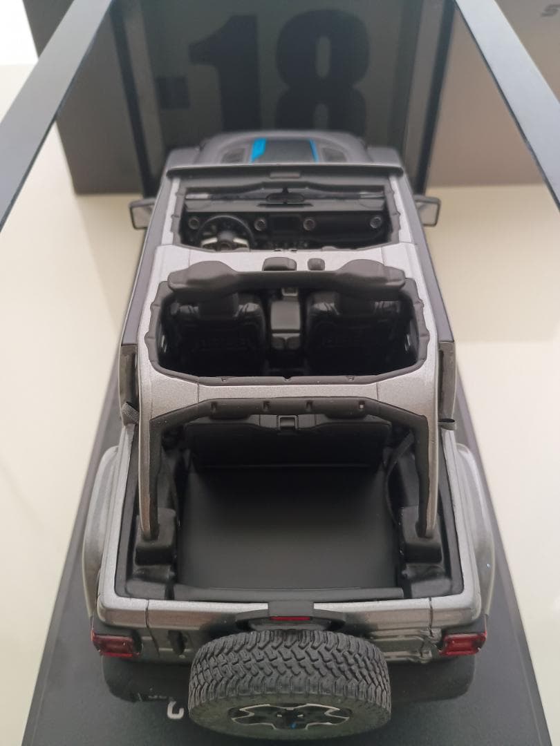 京商 GTスピリット ジープ ラングラー Jeep Wrangler 1/18
