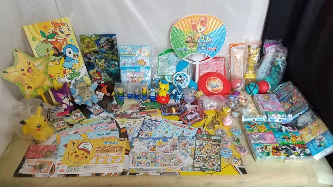ポケモンぬいぐるみ7点＆ポケモン雑貨まとめ売り！