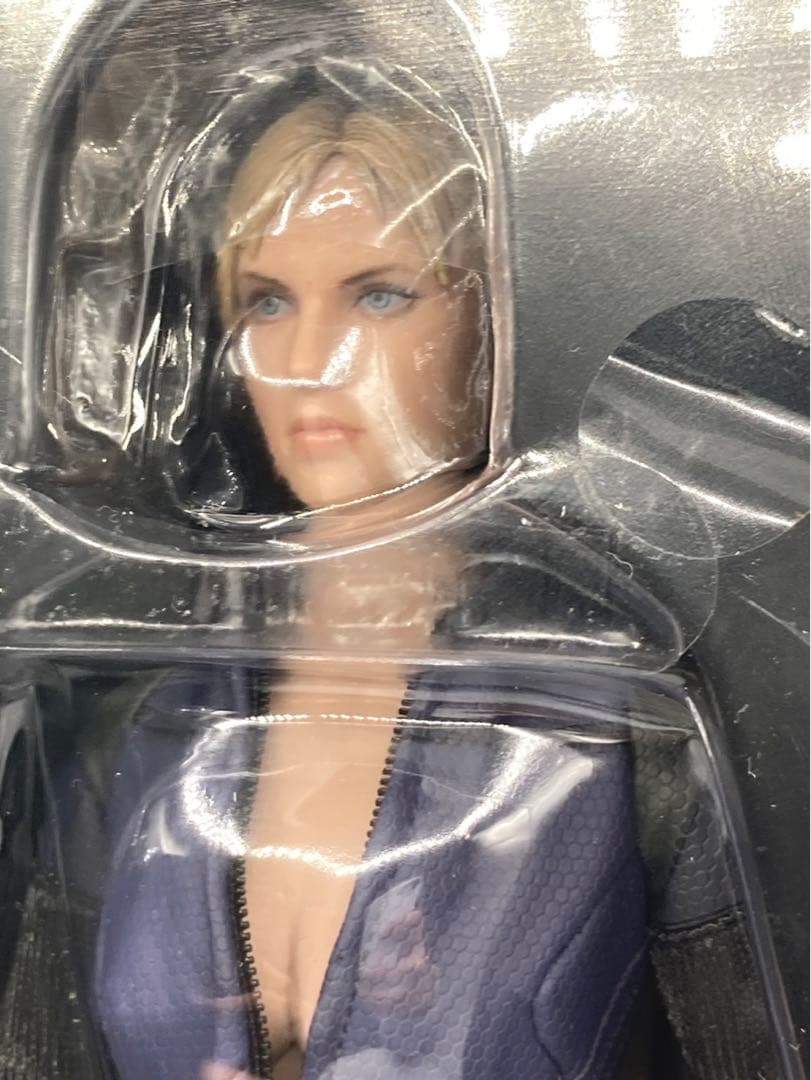 【未開封】 ホットトイズ ジル・バレンタイン 1/6 バトルスーツ版