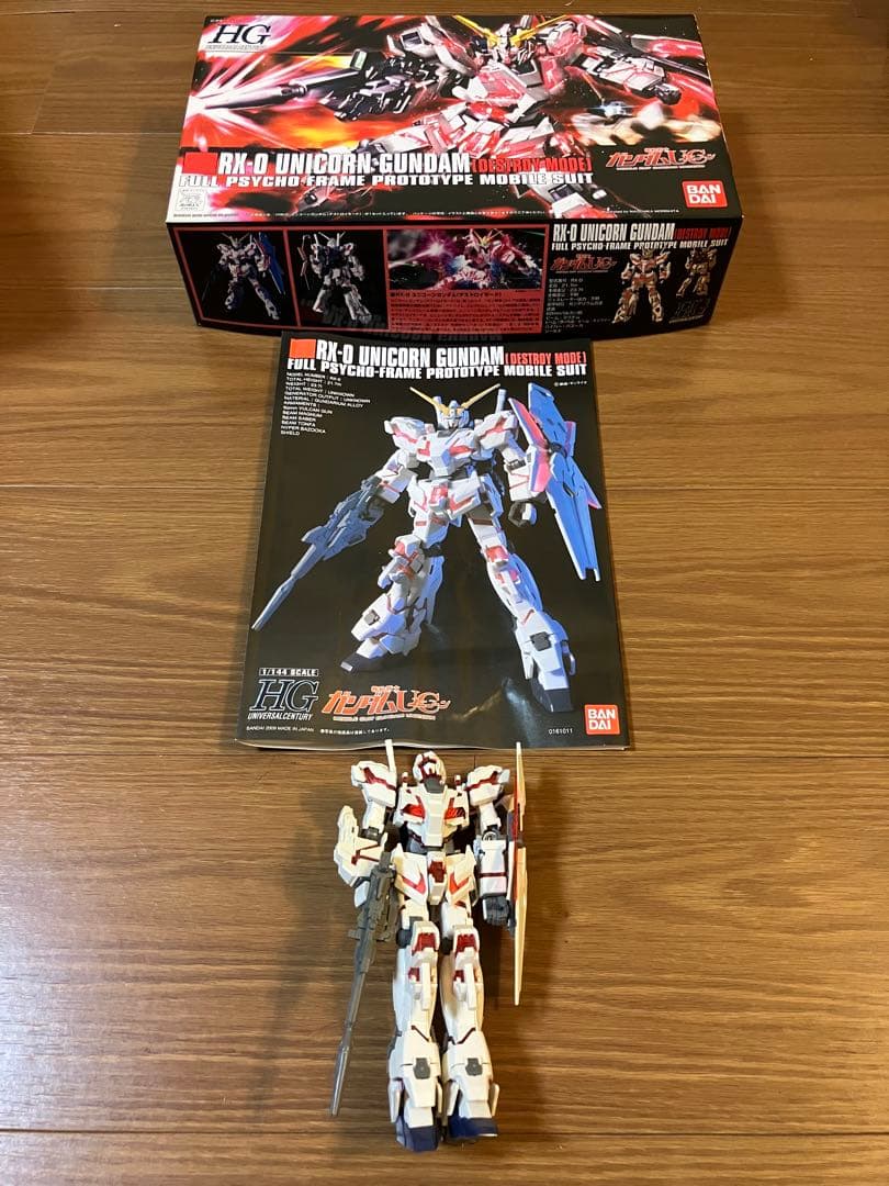 【匿名配送】　ジャンク品　ガンプラ8体　フィギュア2体　まとめ売り