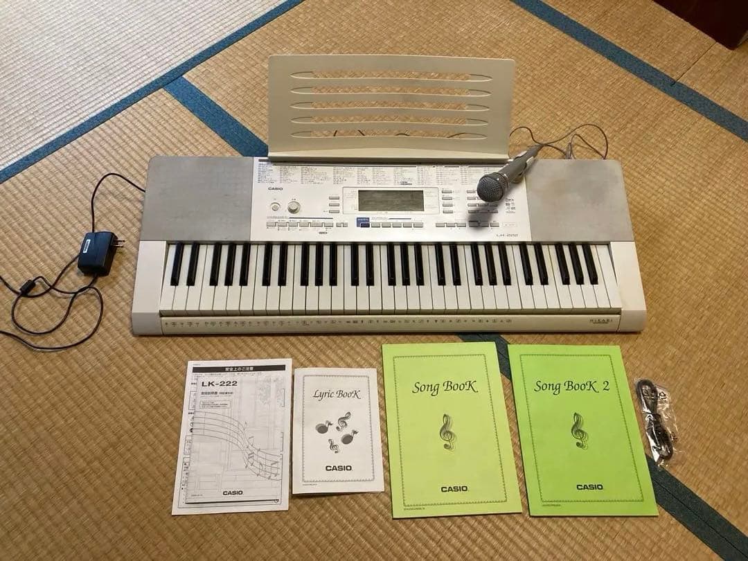 CASIO LK-222 光ナビゲーション　キーボード 61鍵
