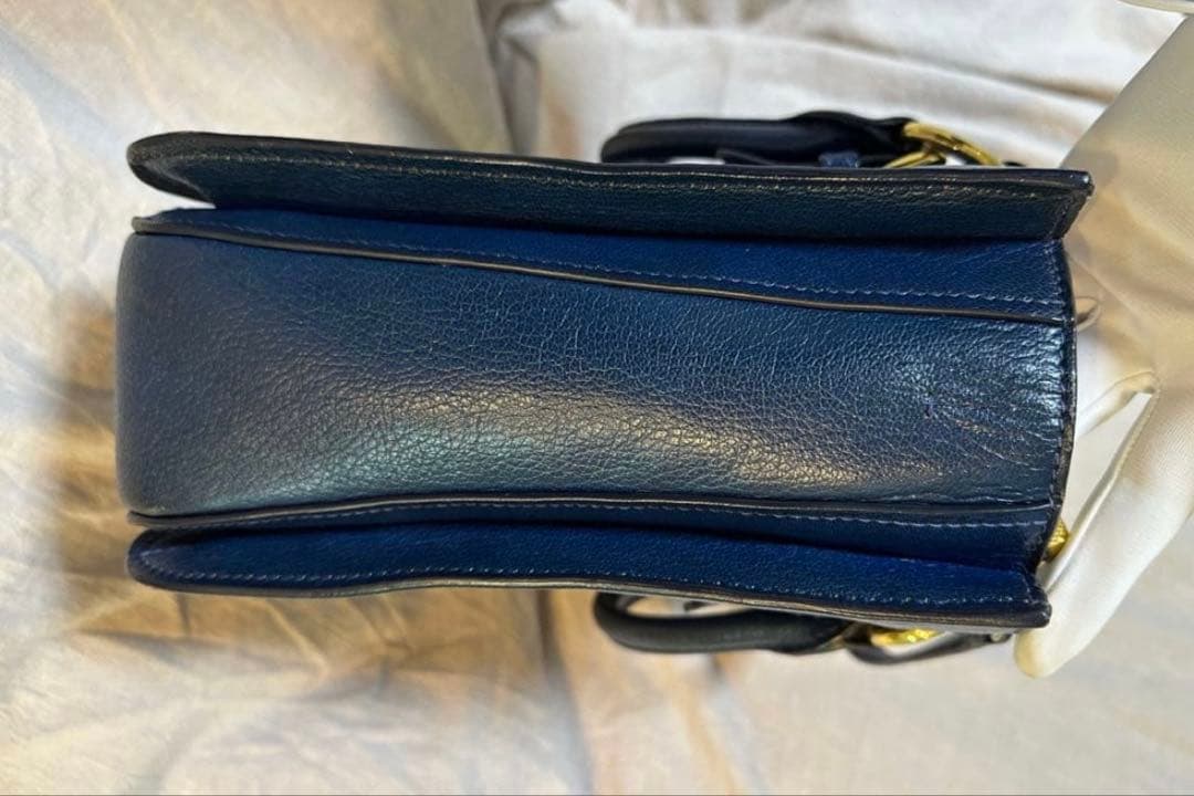 ミュウミュウ　バッグ　青色