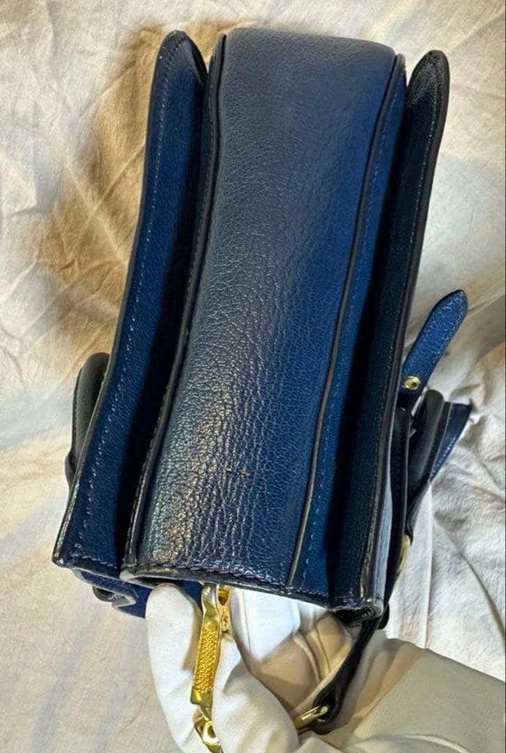 ミュウミュウ　バッグ　青色