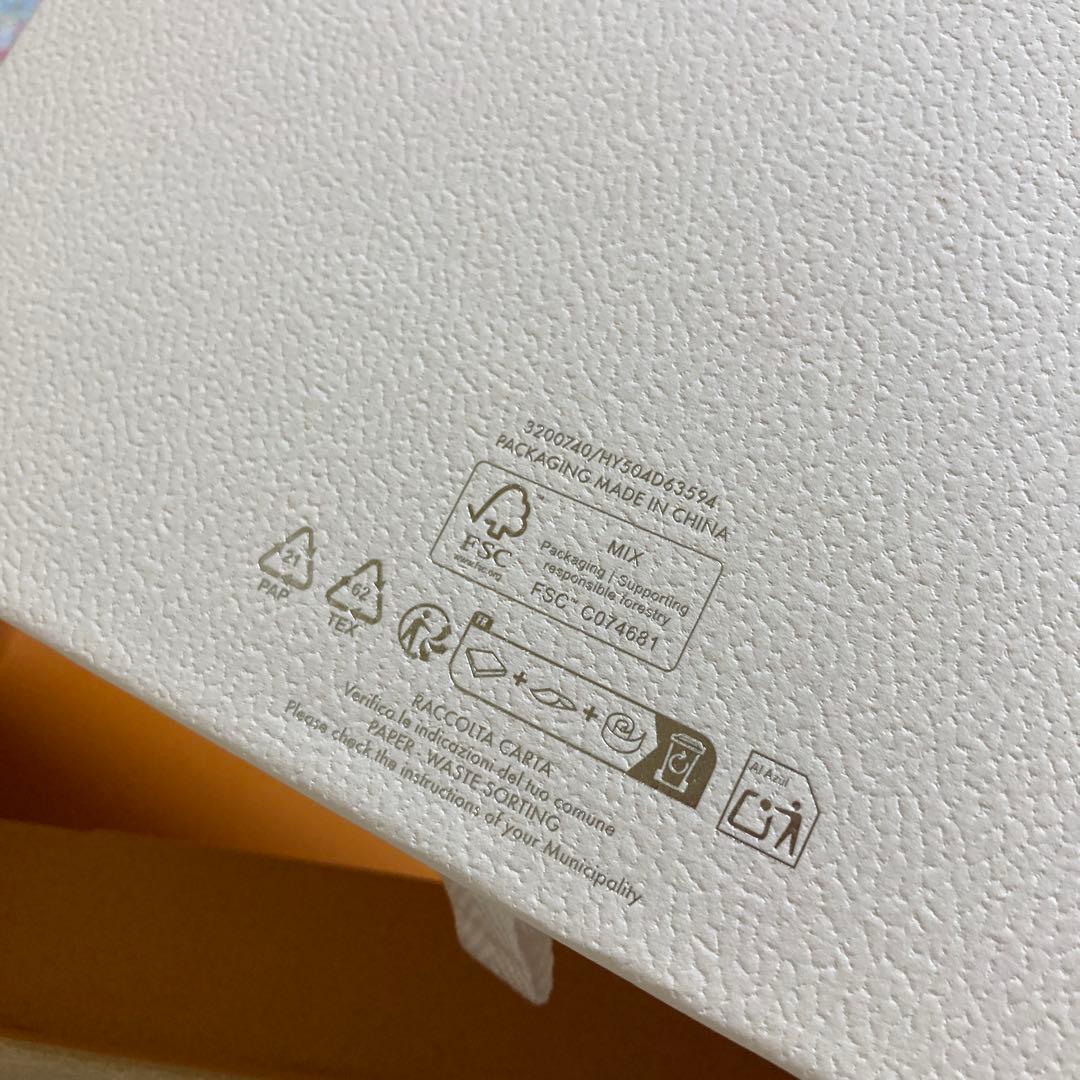 LOUIS VUITTON✨ チェリー柄 ギフトボックス&リボン付き✨