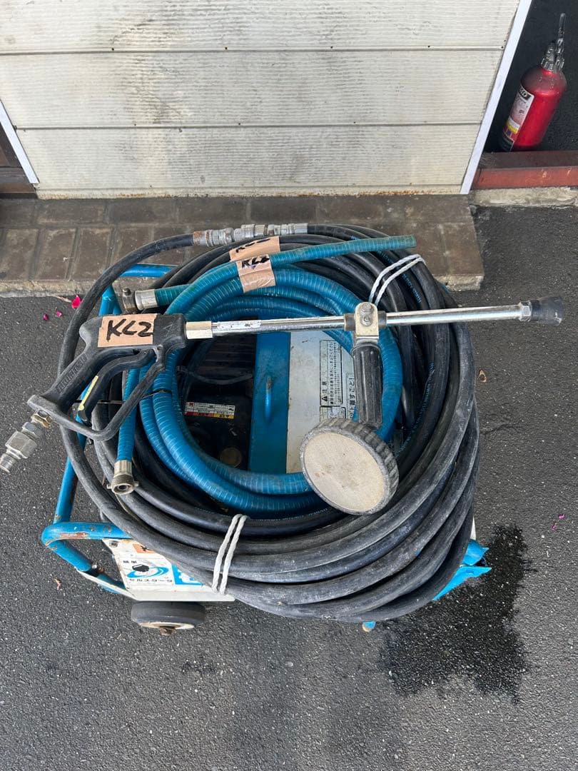 KL2★強い★ツルミ鶴見製作所エンジン式高圧洗浄機　多水量型　HPJ-680ES