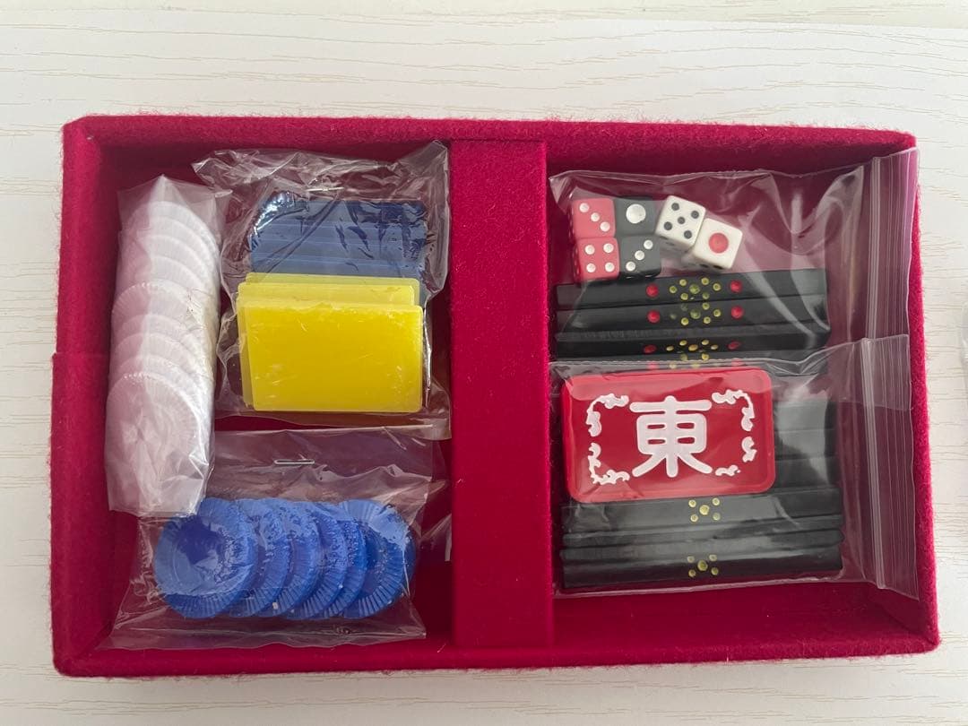 麻雀牌セット 【黒牌】装飾牌付き