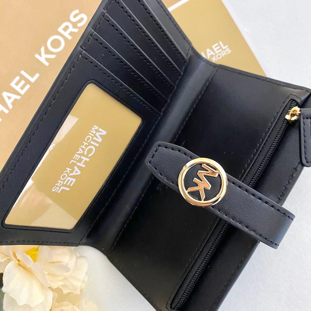 新品　正規品☆MICHAEL KORS 折り財布　ブラック　レザー　二つ折り財布