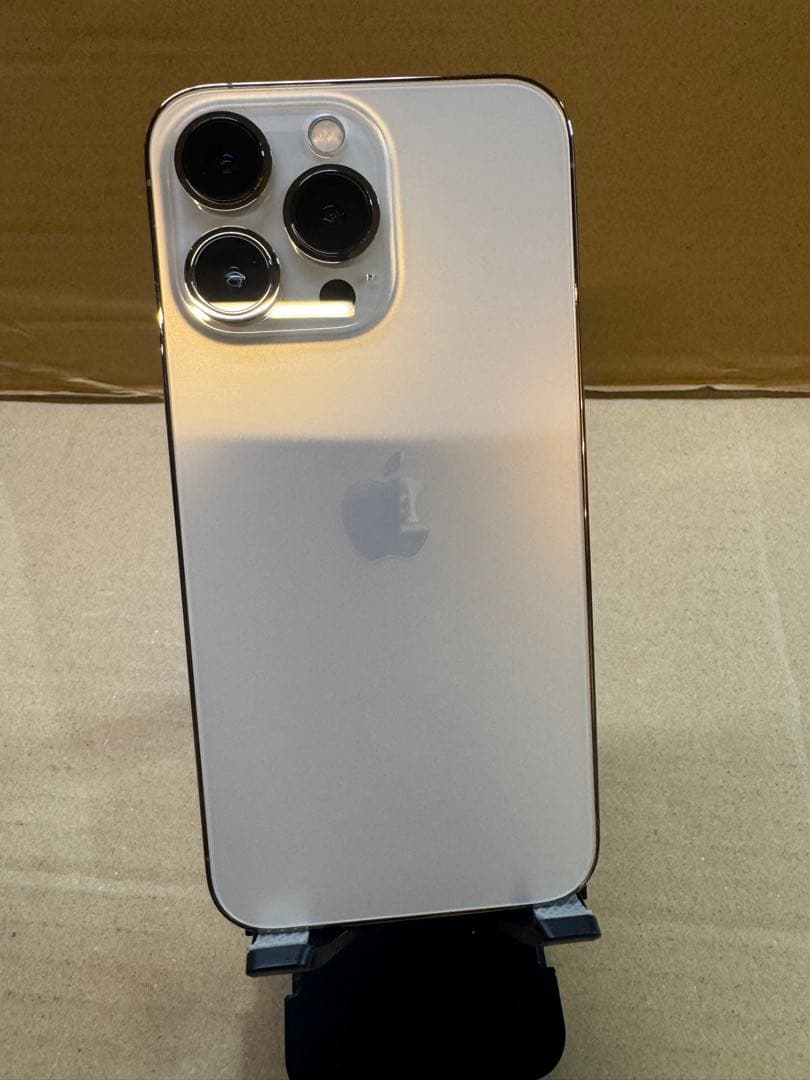 AppleStoreでバッテリー交換 美品iPhone13 PRO 128GB