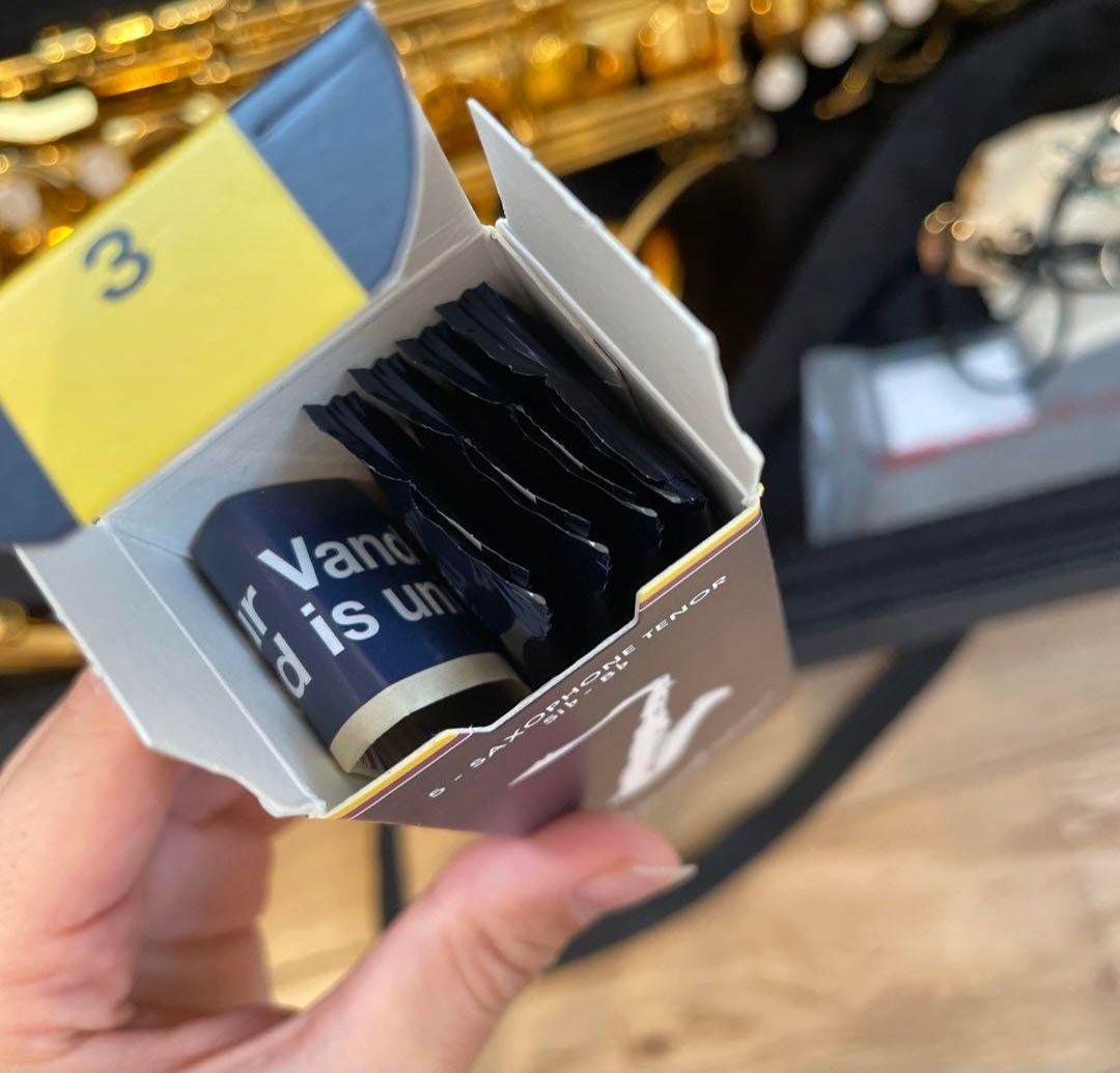 テナーサックス　J.Michael Jマイケル　美品