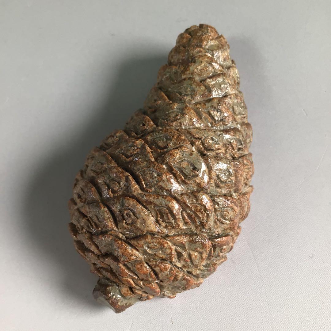 Ｒ６００　松笠香合　『出雲焼』『十一代　長岡空権造』『堀内宗完　兼中斎　箱書』