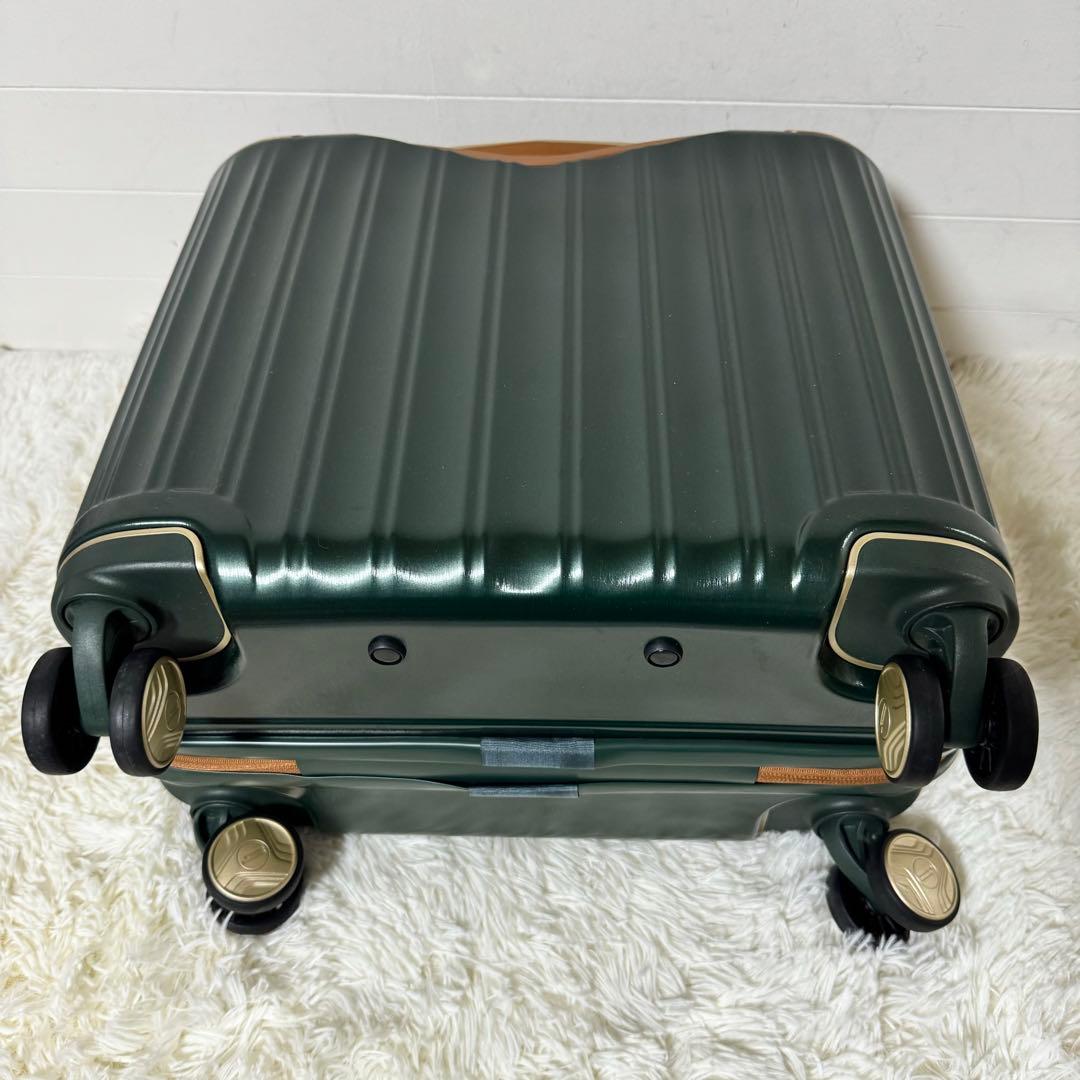 新品未使用✨hartmann キャリーケース　ノヴァクラシック　ダークグリーン