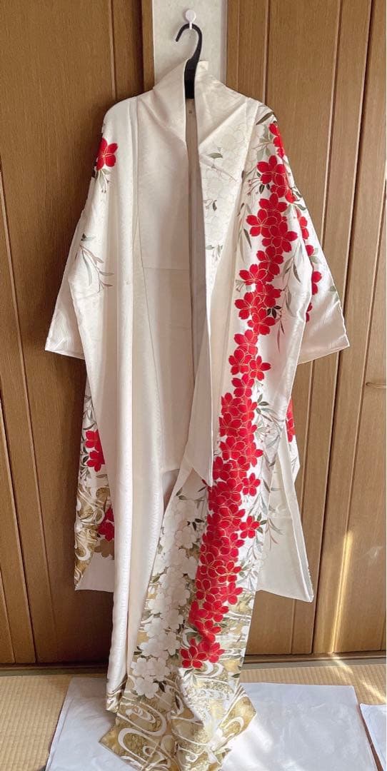 成人式振袖 晴れ着 着物一式 紗綾型 赤白桜 流水紋 純絹 金襴 170cmXL