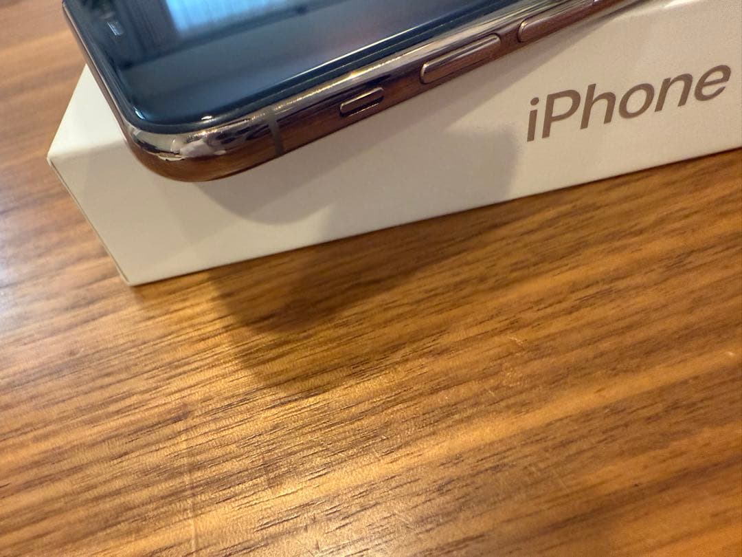 バッテリー100% iPhone 11 Pro max 256GB SIMフリー