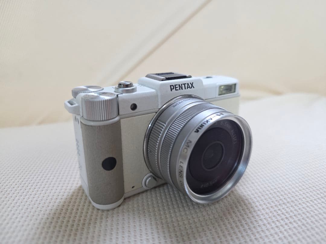 ペンタックス PENTAX Q ホワイト 01レンズ＋04レンズセット