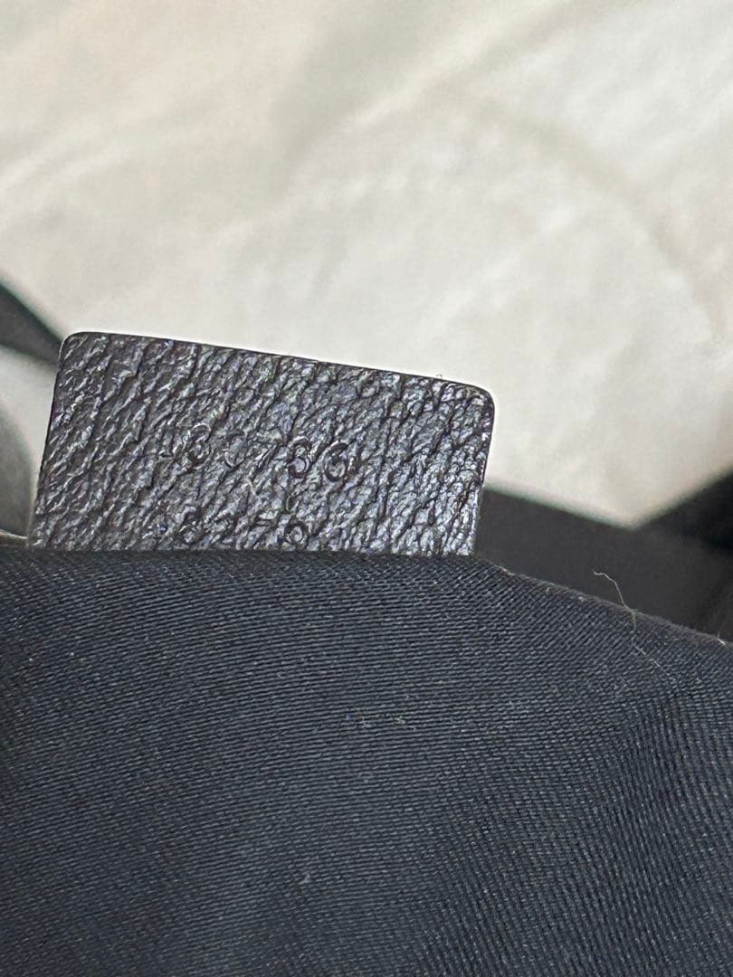 Ｐ　GUCCI トートバック　黒GGキャンバス