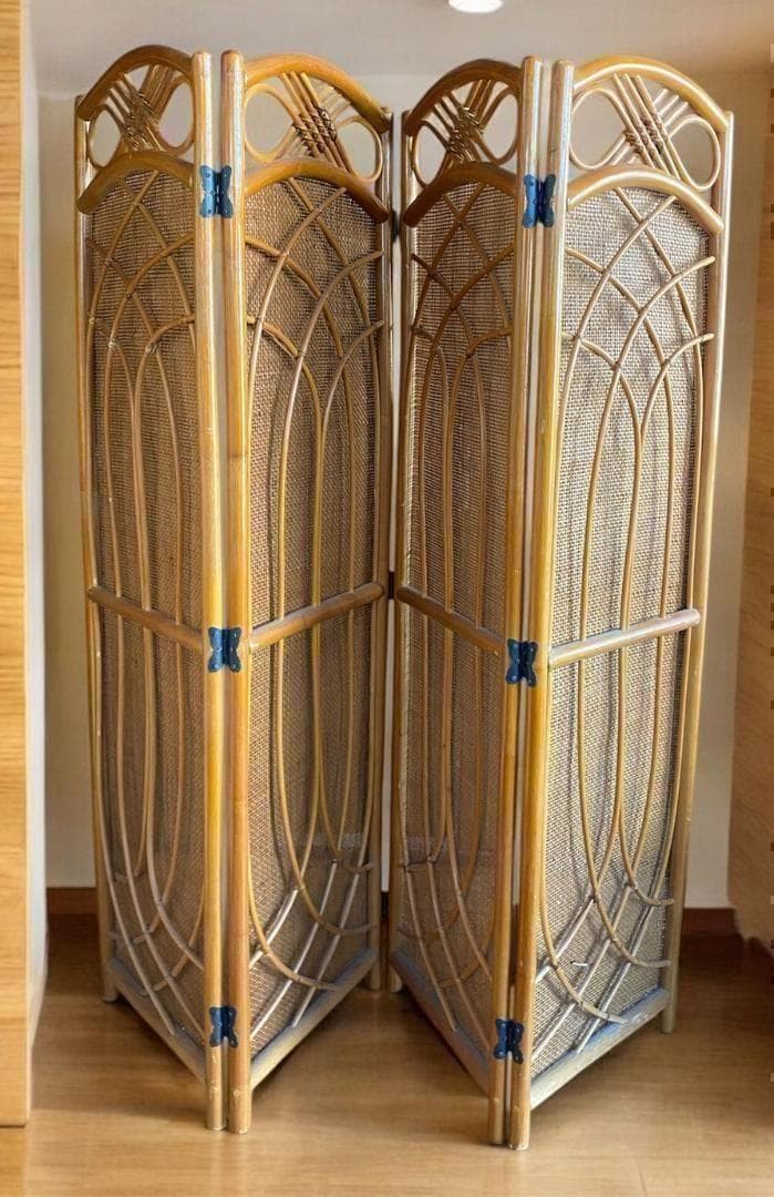昭和レトロ★凝ったデザイン　ラタン4連パーテーション　レトロな雰囲気が逆にモダン