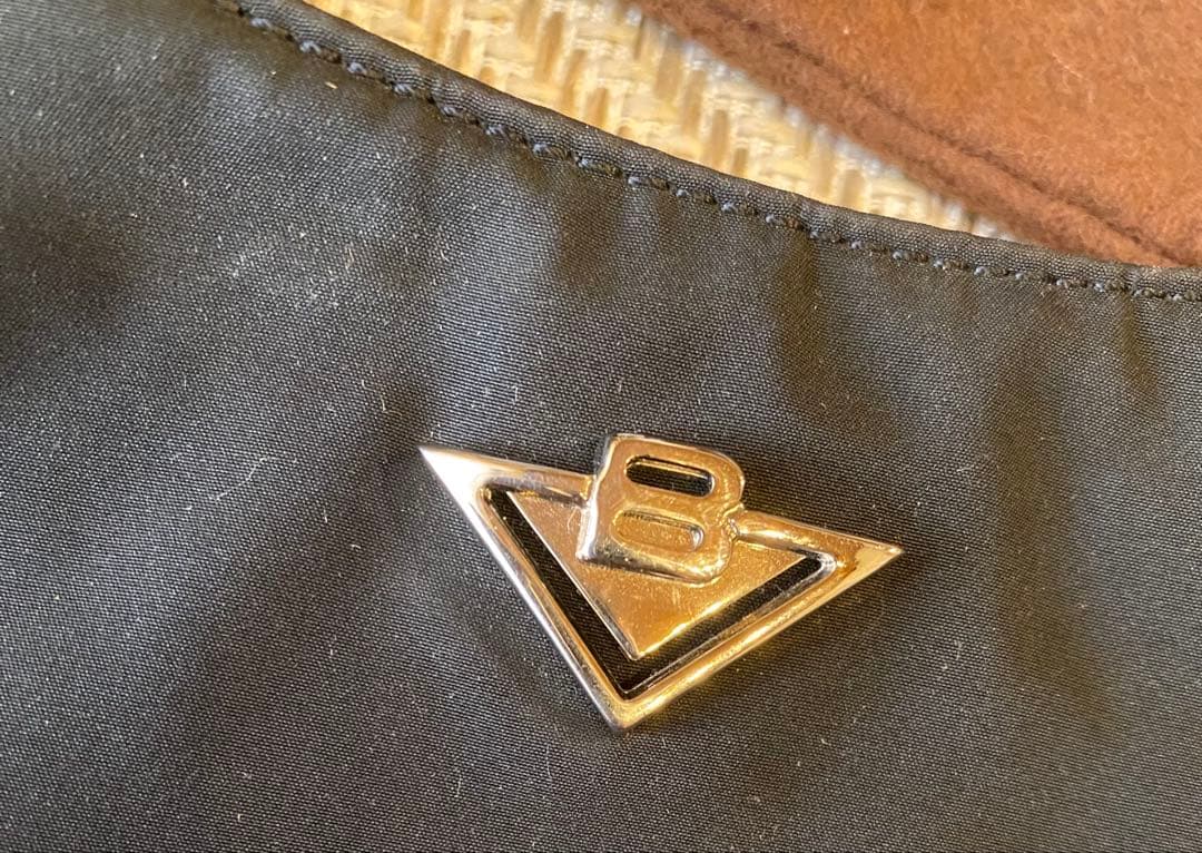 Bottega Veneta ブラックショルダーバッグ