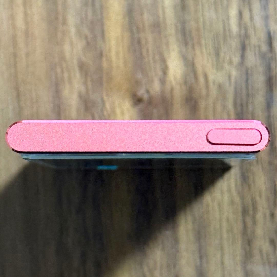 Apple iPod nano（第7世代）ピンク 16GB　シリコンカバー付き